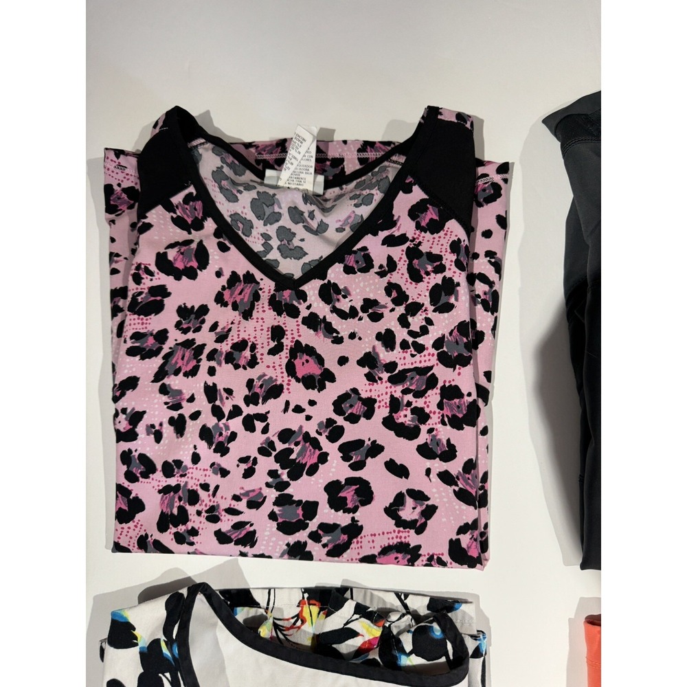 4 Pcs Womens  V-Neck Media‎ Scrub Top Short Sleeve Pockets Multicolor Size S - Picture 6 of 6